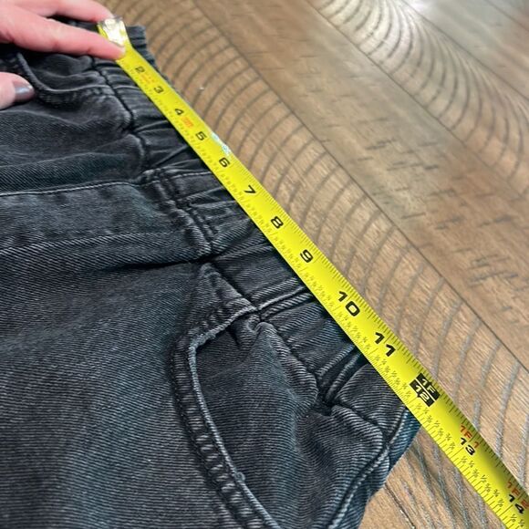 (3/$15) Forever 21 pull on high waist denim shorts size XS - Picture 5 of 7